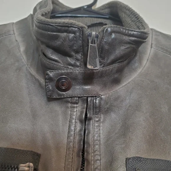 Vintage Mens Decree Faux Leather Distressed Bomber Jacket. Size Large. - Picture 7 of 11